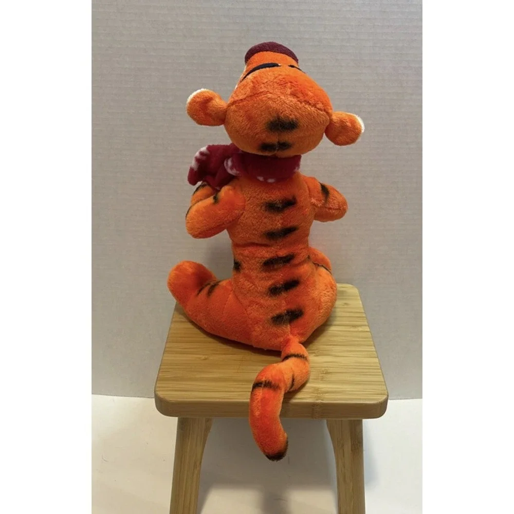 Disney‎ Tigger Christmas holiday plush 11 inch red scarf Best Made Toys